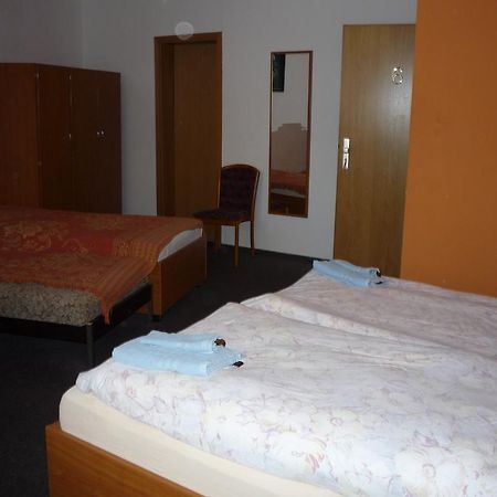 Gasthof & Pension Hause Halle  Kamer foto