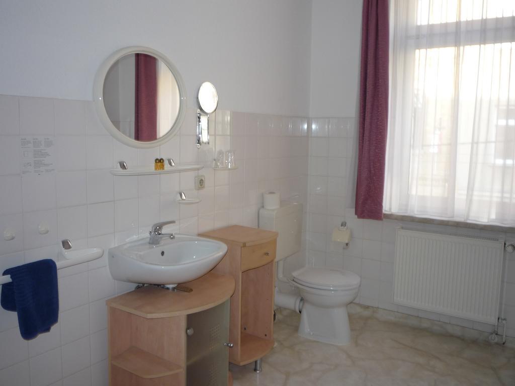 Gasthof & Pension Hause Halle  Kamer foto
